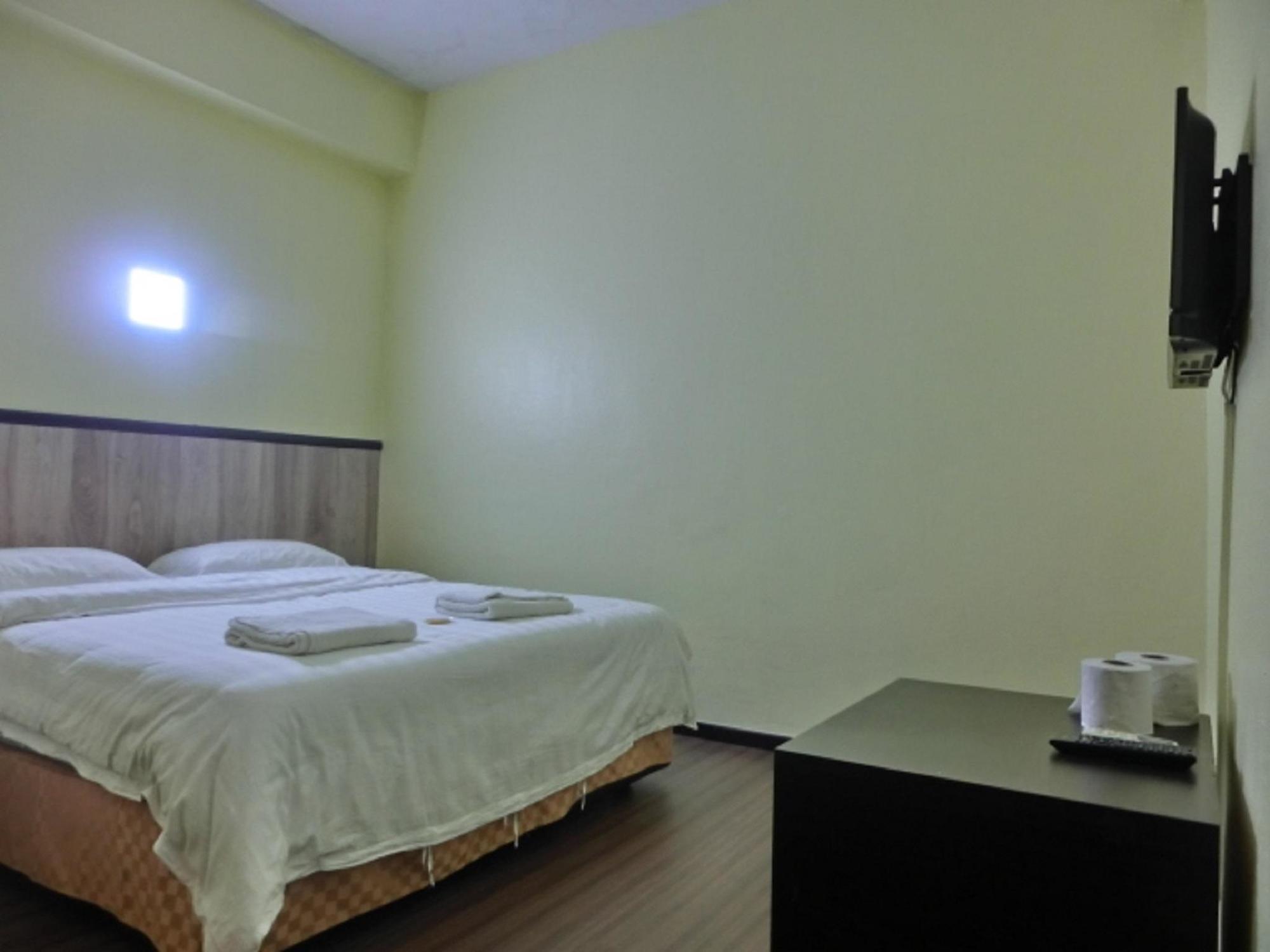 The Garden Inn Miri Esterno foto